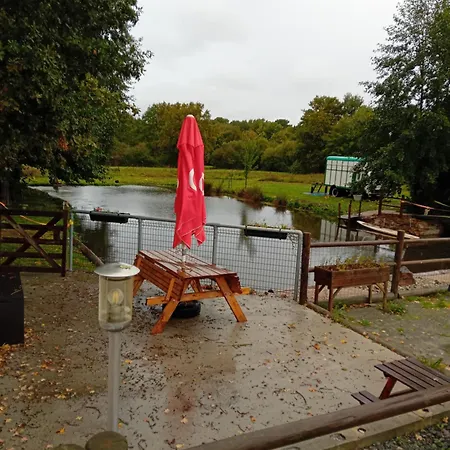 Emplacement Tente مكان تخييم Beaufay